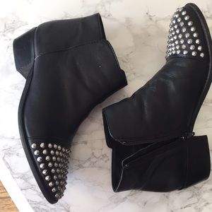 Steve Madden Booties